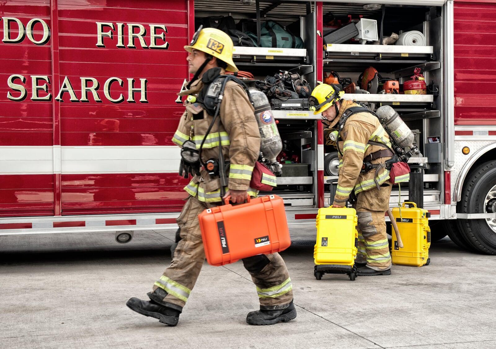 HOW DRONES ARE CHANGING THE  GAME FOR THE FIREFIGHTERS AND  EMERGENCY SERVICES PERSONNEL